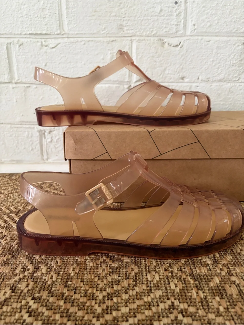 Melissa Possession Jelly Fisherman Sandals in Beige (Women Size 9) - Picture 4 of 5